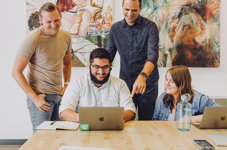 Why Should You Follow These SEO Specialists?